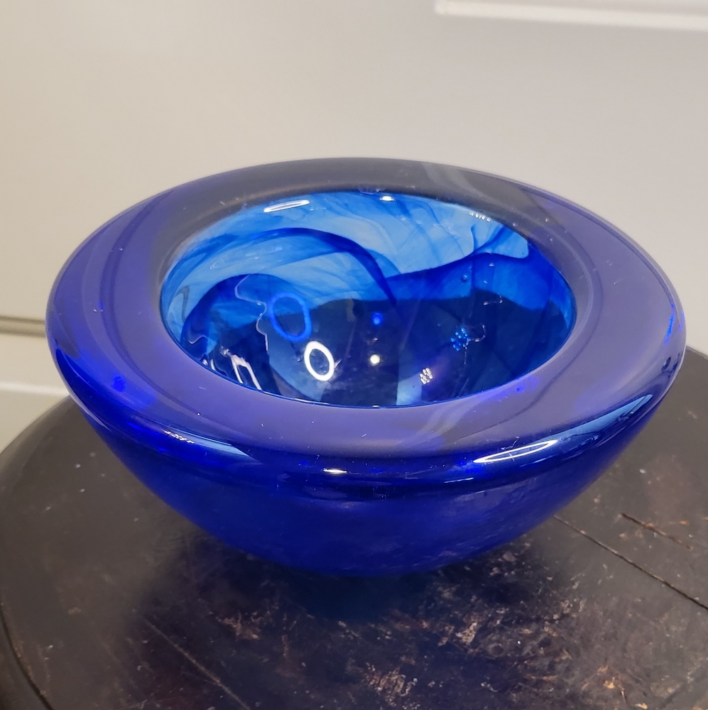 Kosta Boda Atoll Bowl Blue Large 6 7/8"